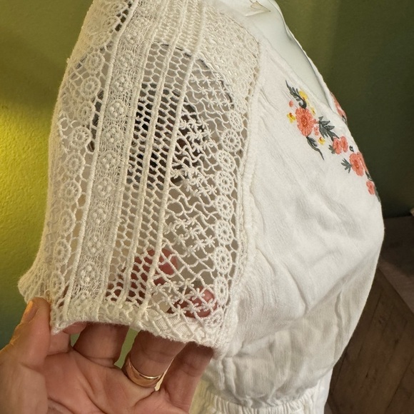 Abercrombie & Fitch White Floral Embroidered Romper - Picture 8 of 11